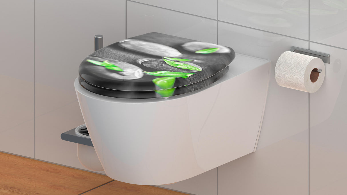Mönstrad toalettsits universal i Duroplast - BÄST. CC-mått: 60-160mm Längd: 405-460mm Bredd: 375mm.